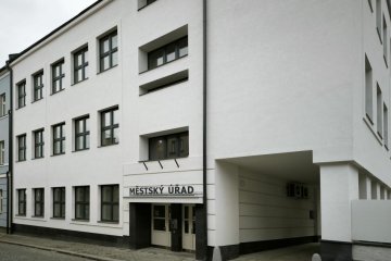 budova MěÚ - Komenského ulice (2).jpg